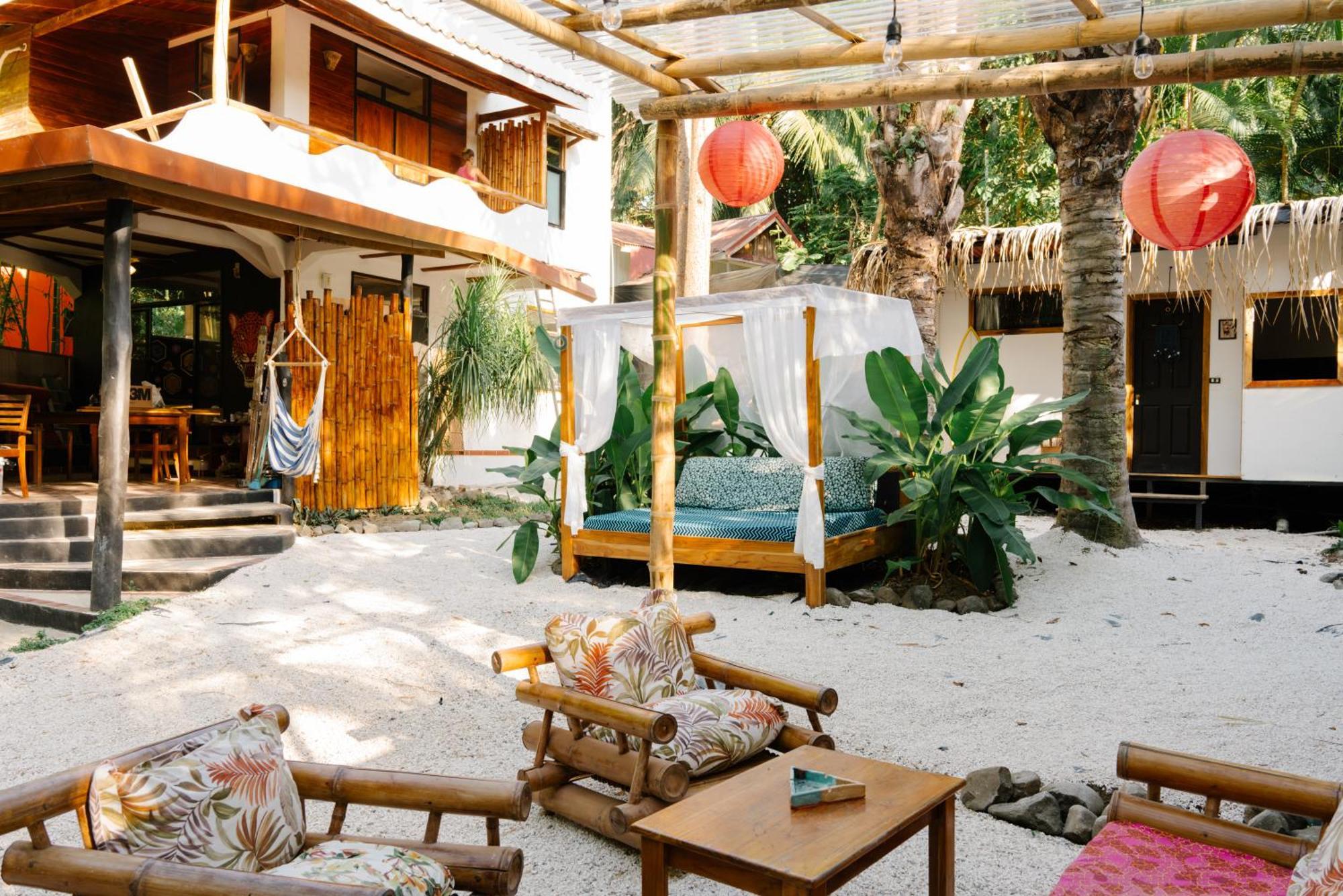 Salty Enthusiasts Share House & Villas Playa Santa Teresa  外观 照片